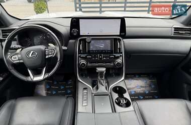 Внедорожник / Кроссовер Lexus LX 2022 в 