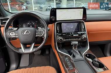 Внедорожник / Кроссовер Lexus LX 2023 в 
