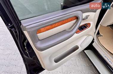 Внедорожник / Кроссовер Lexus LX 2003 в 