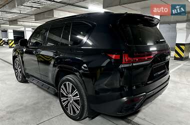 Позашляховик / Кросовер Lexus LX 2022 в 