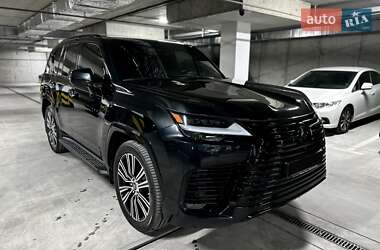 Позашляховик / Кросовер Lexus LX 2022 в 