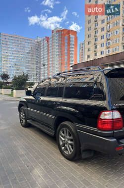Внедорожник / Кроссовер Lexus LX 2005 в 