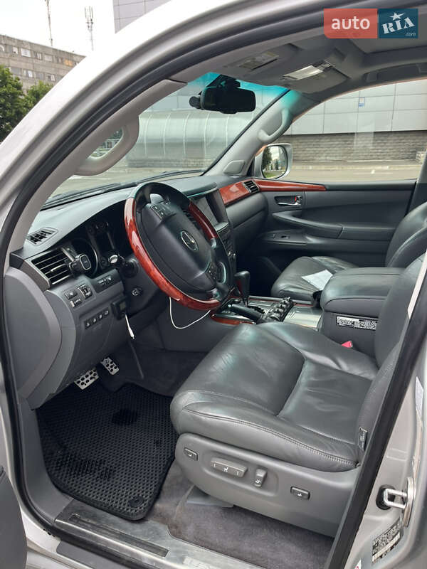 Позашляховик / Кросовер Lexus LX 2008 в Броварах