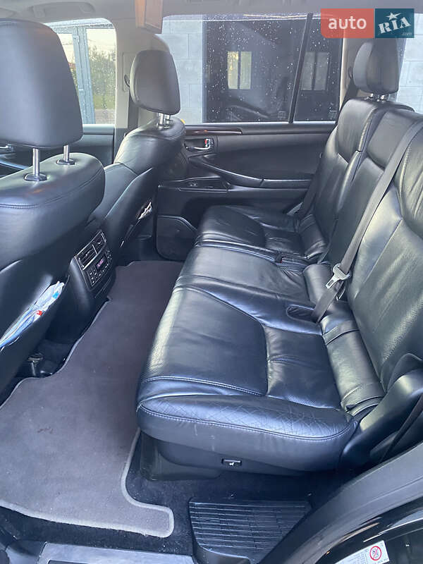 Внедорожник / Кроссовер Lexus LX 2011 в Олевске