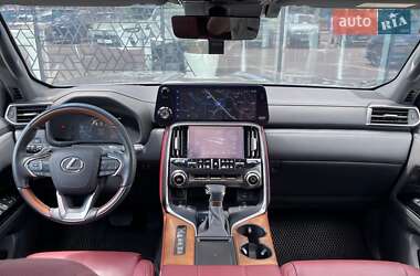 Внедорожник / Кроссовер Lexus LX 2022 в 