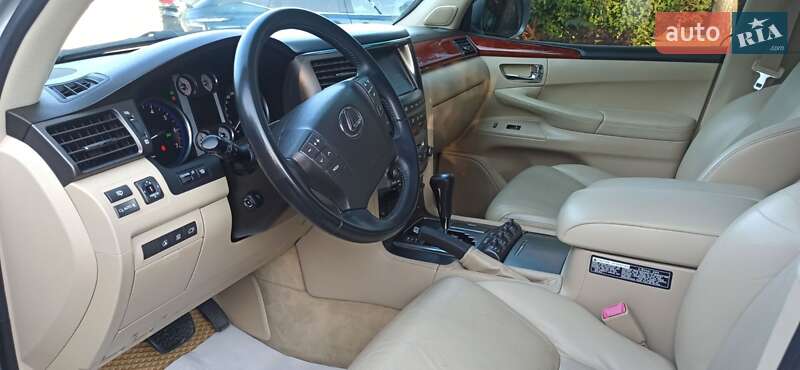Внедорожник / Кроссовер Lexus LX 2008 в Житомире