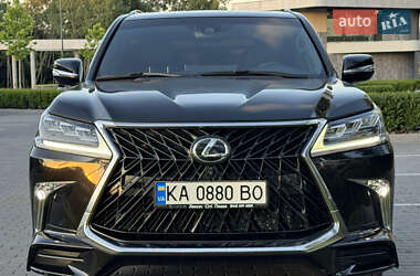 Позашляховик / Кросовер Lexus LX 2018 в 