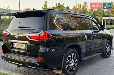 Позашляховик / Кросовер Lexus LX 2018 в 