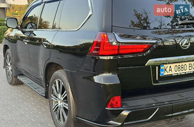Позашляховик / Кросовер Lexus LX 2018 в 