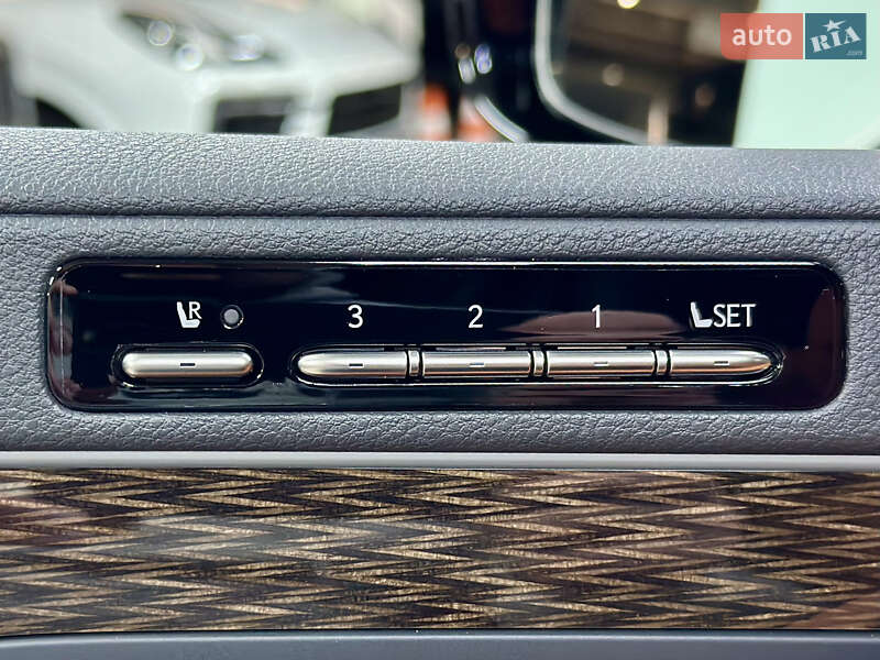 Внедорожник / Кроссовер Lexus LX 2022 в Киеве