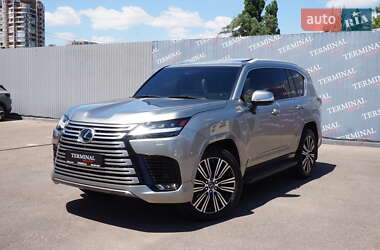 Внедорожник / Кроссовер Lexus LX 2022 в 