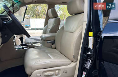 Позашляховик / Кросовер Lexus LX 2011 в 