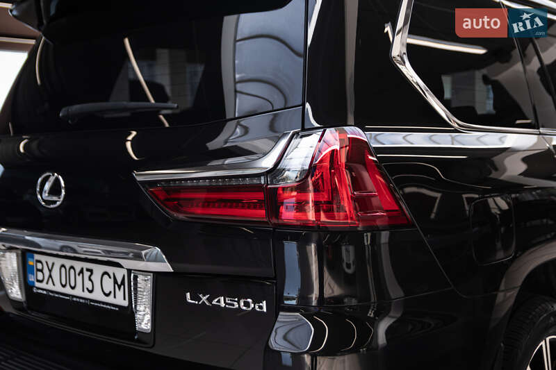 Позашляховик / Кросовер Lexus LX 2017 в Хмельницькому