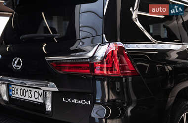 Внедорожник / Кроссовер Lexus LX 2017 в 