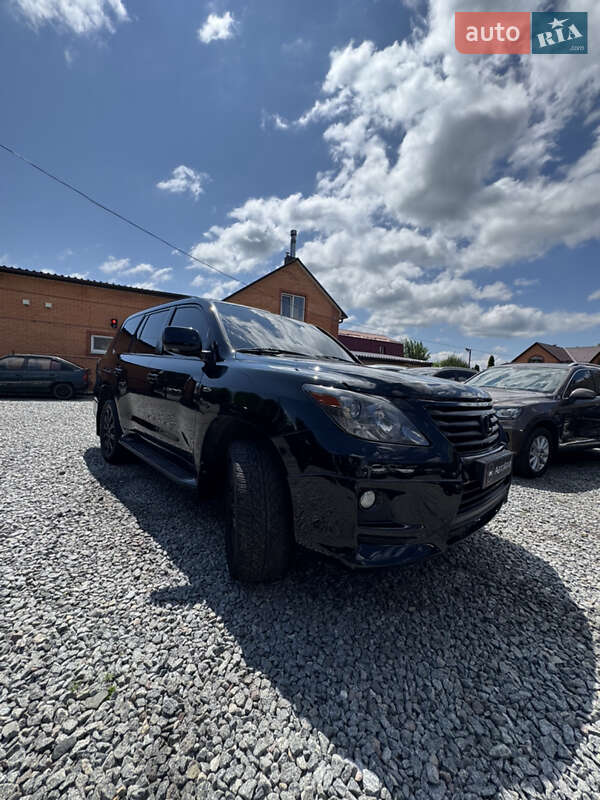 Внедорожник / Кроссовер Lexus LX 2008 в Дергачах