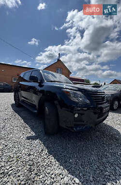 Внедорожник / Кроссовер Lexus LX 2008 в 