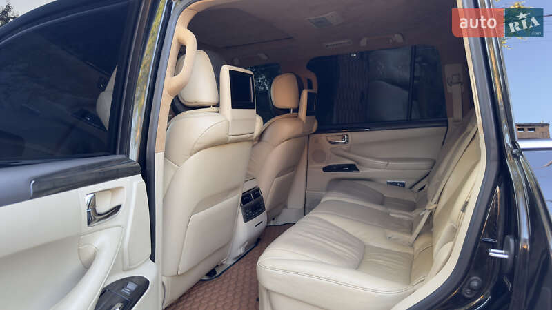 Позашляховик / Кросовер Lexus LX 2013 в Дніпрі