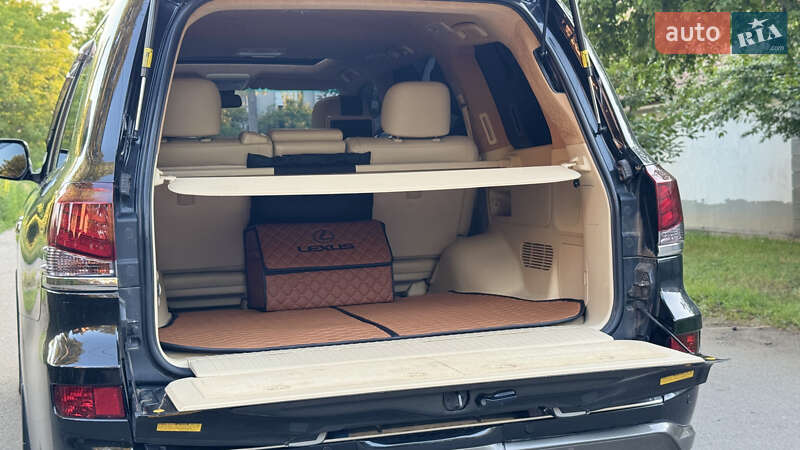 Позашляховик / Кросовер Lexus LX 2013 в Дніпрі