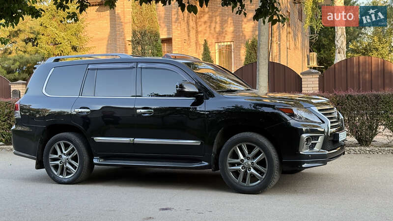 Позашляховик / Кросовер Lexus LX 2013 в Дніпрі