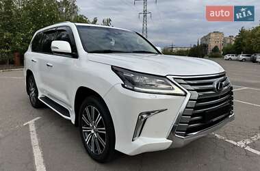 Позашляховик / Кросовер Lexus LX 2017 в 
