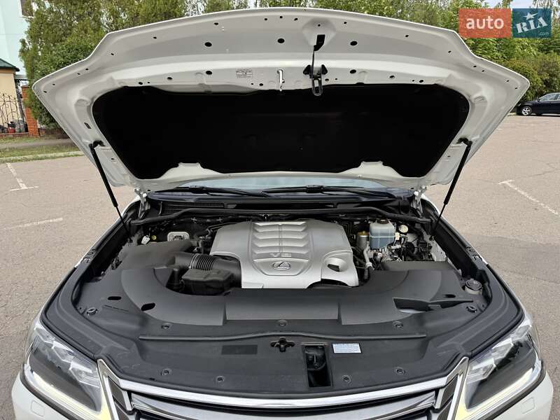 Внедорожник / Кроссовер Lexus LX 2017 в Кривом Роге