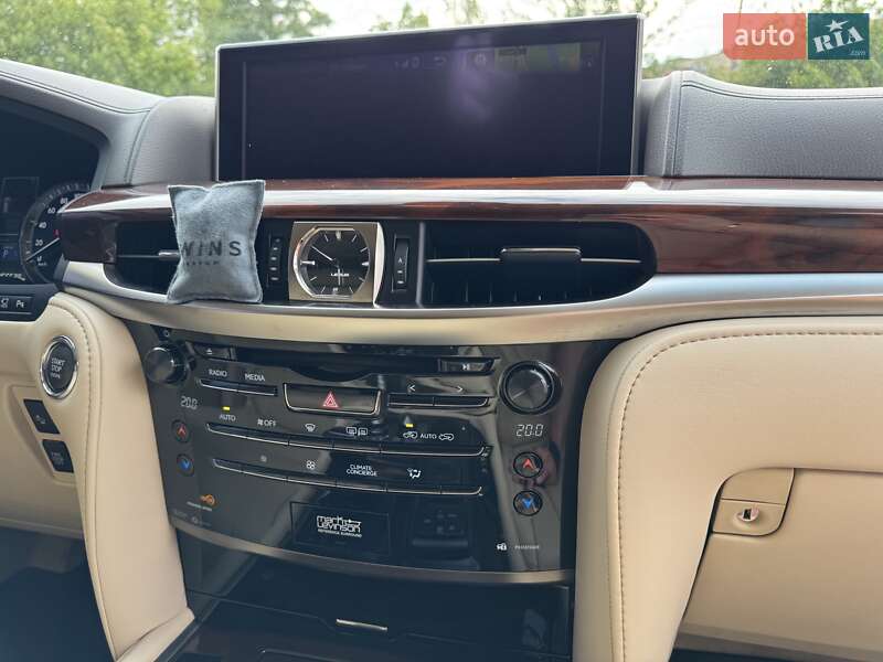 Внедорожник / Кроссовер Lexus LX 2017 в Кривом Роге