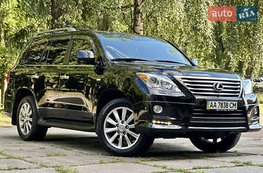Внедорожник / Кроссовер Lexus LX 2011 в 