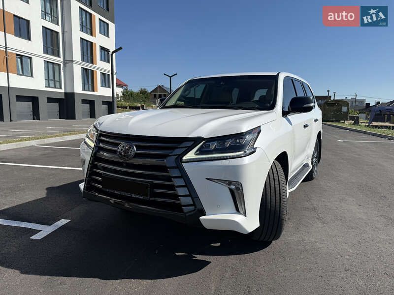 Внедорожник / Кроссовер Lexus LX 2016 в Ровно