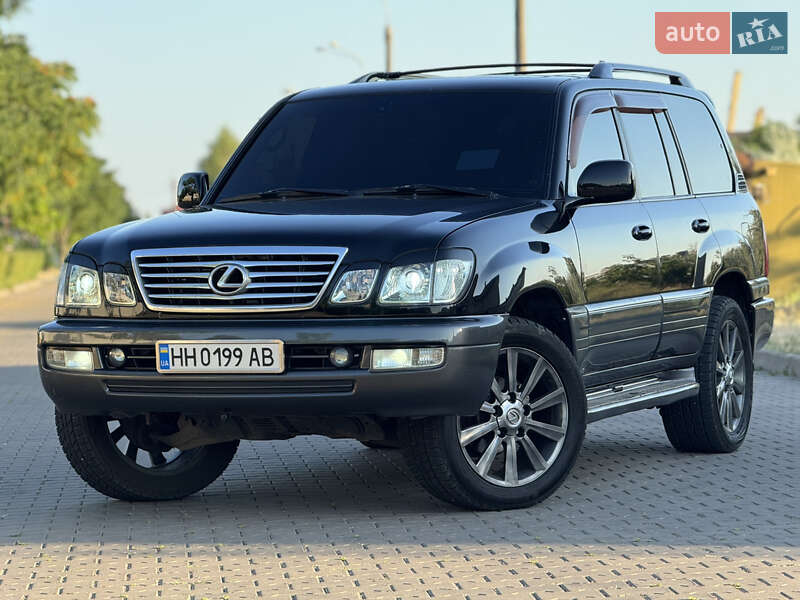 Lexus LX 2005