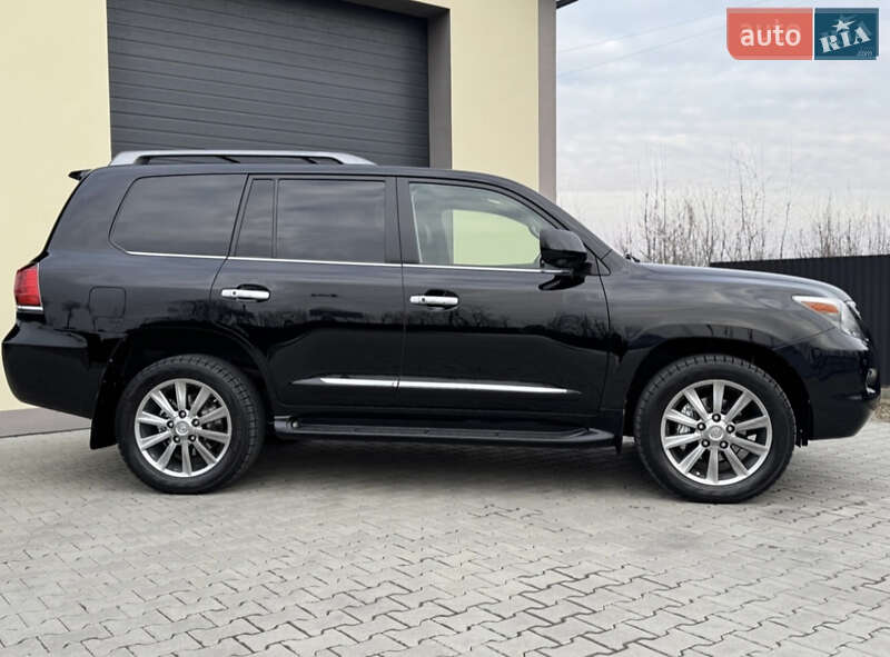Внедорожник / Кроссовер Lexus LX 2011 в Львове