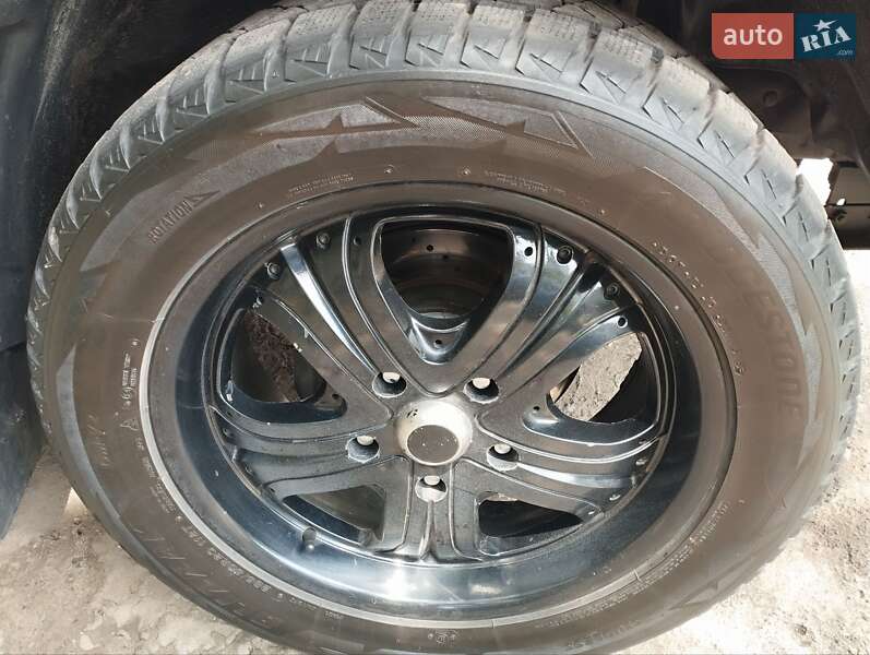 Позашляховик / Кросовер Lexus LX 2000 в Києві