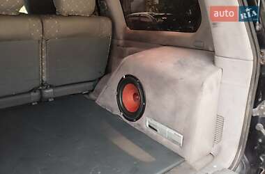 Внедорожник / Кроссовер Lexus LX 2000 в 