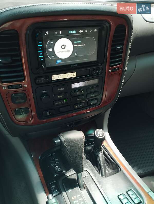 Позашляховик / Кросовер Lexus LX 2000 в Києві