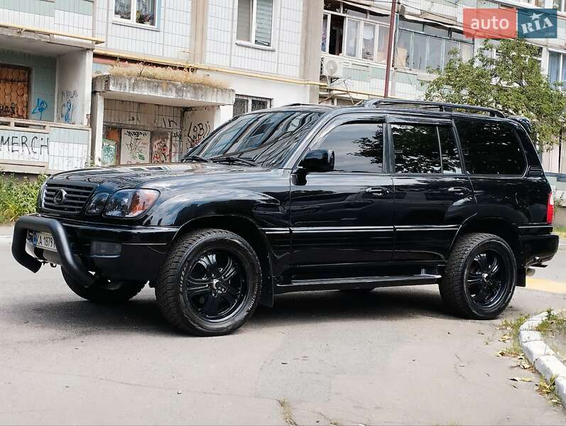 Позашляховик / Кросовер Lexus LX 2000 в Києві