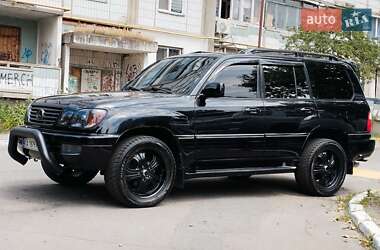 Внедорожник / Кроссовер Lexus LX 2000 в 