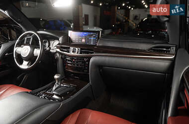 Позашляховик / Кросовер Lexus LX 2020 в 