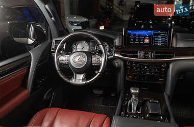 Позашляховик / Кросовер Lexus LX 2020 в 