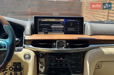 Позашляховик / Кросовер Lexus LX 2017 в 