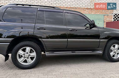 Позашляховик / Кросовер Lexus LX 2006 в 
