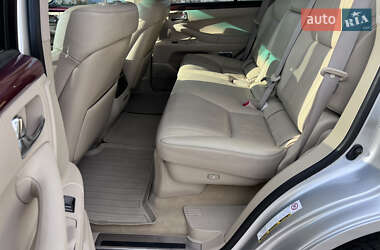Позашляховик / Кросовер Lexus LX 2010 в 