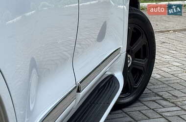 Позашляховик / Кросовер Lexus LX 2011 в 
