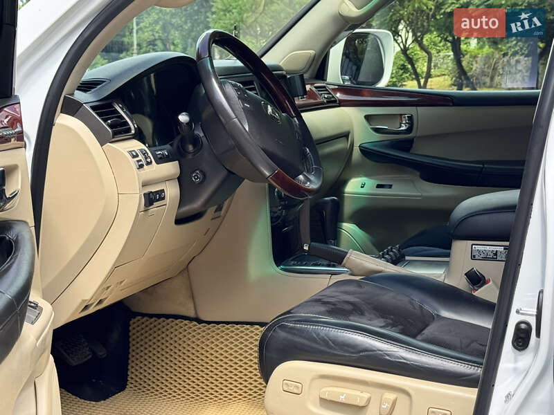 Позашляховик / Кросовер Lexus LX 2011 в Дрогобичі фото 77 Позашляховик / Кросовер Lexus LX 2011 в Дрогобичі