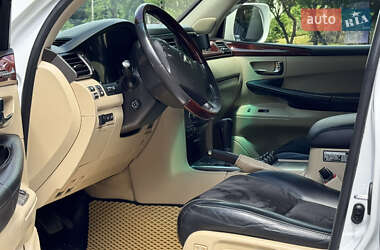 Позашляховик / Кросовер Lexus LX 2011 в 