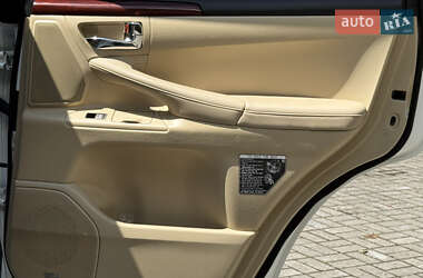 Позашляховик / Кросовер Lexus LX 2011 в 