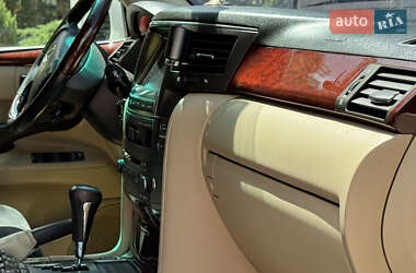 Позашляховик / Кросовер Lexus LX 2011 в 