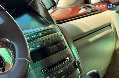 Позашляховик / Кросовер Lexus LX 2011 в 