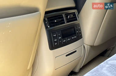 Позашляховик / Кросовер Lexus LX 2011 в 