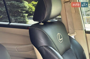 Позашляховик / Кросовер Lexus LX 2011 в 