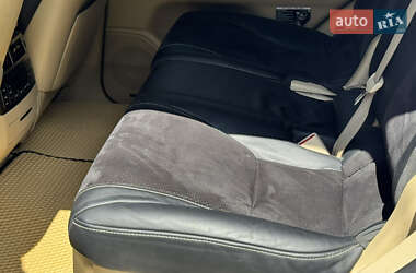 Позашляховик / Кросовер Lexus LX 2011 в 