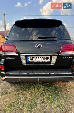 Внедорожник / Кроссовер Lexus LX 2013 в 
